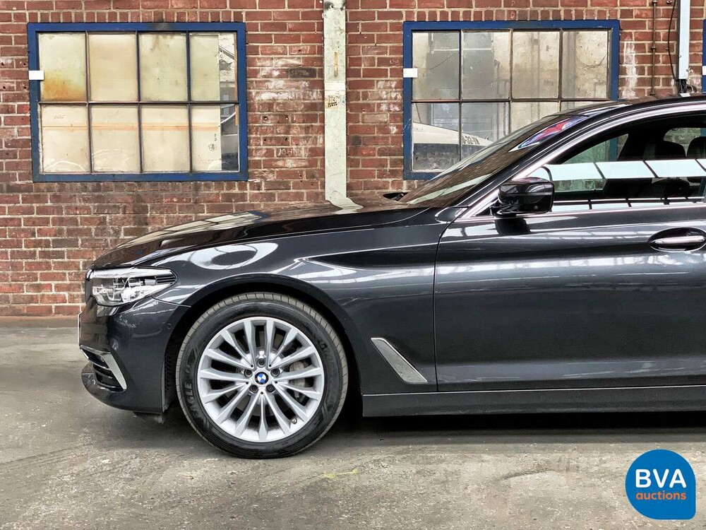 BMW 530d xDrive Luxury Line 265pk 2016 5-Serie, SG-223-J