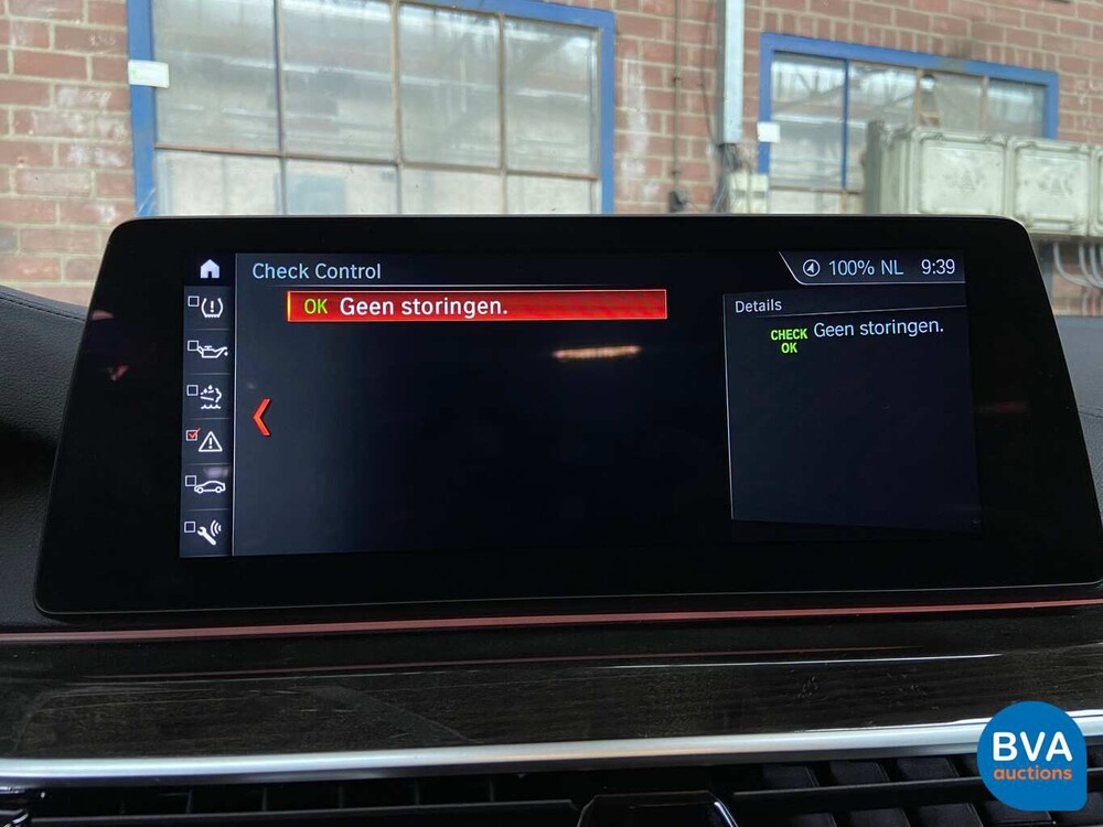 BMW 530d xDrive Luxury Line 265pk 2016 5-Serie, SG-223-J