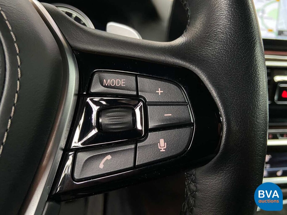 BMW 530d xDrive Luxury Line 265pk 2016 5-Serie, SG-223-J