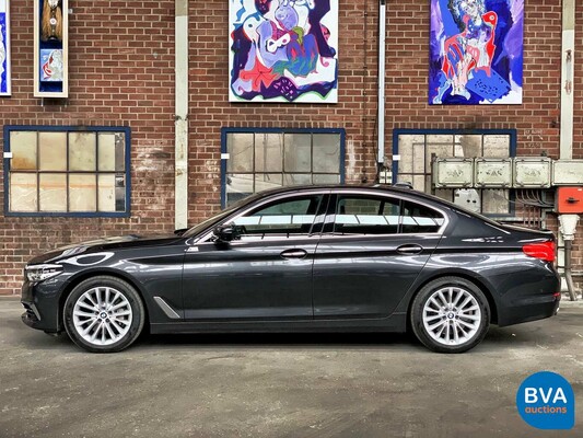 BMW 530d xDrive Luxury Line 265pk 2016 5-Serie, SG-223-J