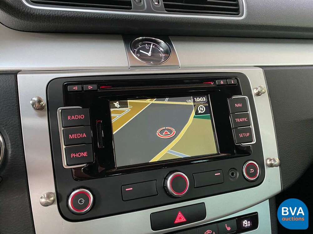 Volkswagen Passat 1.6 TDI BlueMotion Executive Edition 105pk 2014, 6-XHD-60