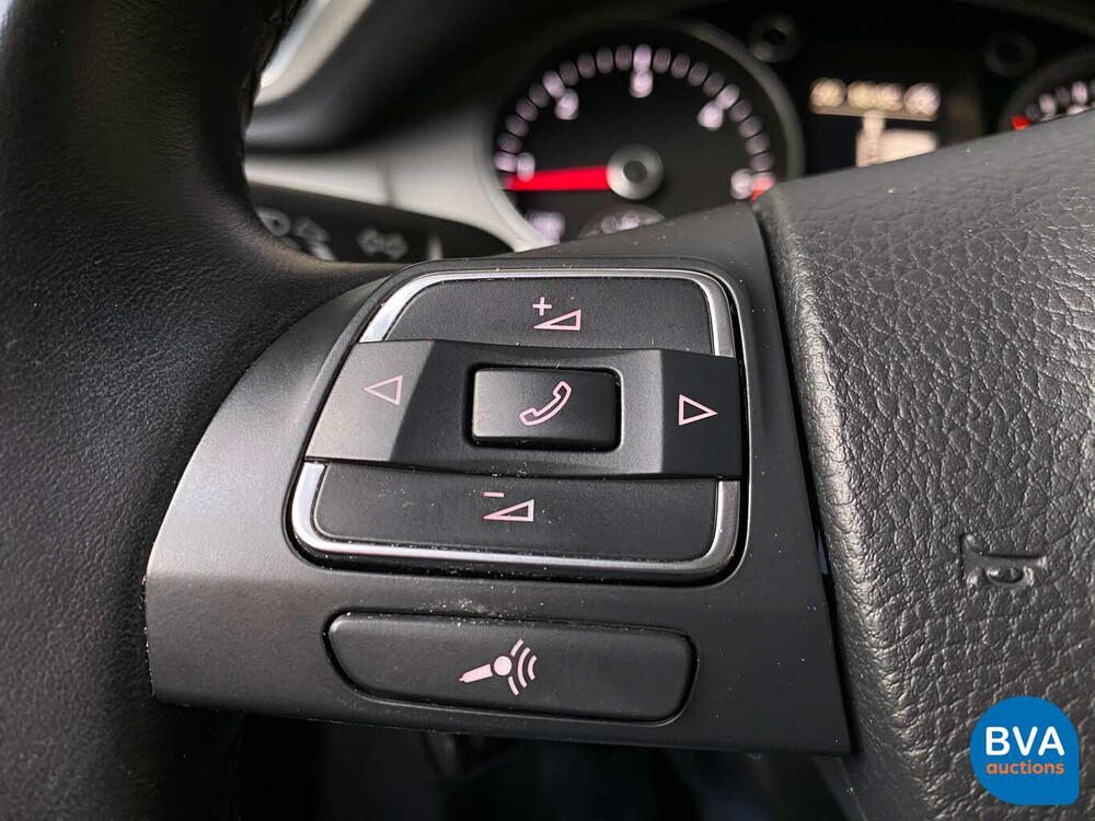 Volkswagen Passat 1.6 TDI BlueMotion Executive Edition 105pk 2014, 6-XHD-60