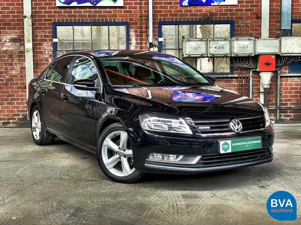 Volkswagen Passat 1.6 TDI BlueMotion Executive Edition 105pk 2014, 6-XHD-60