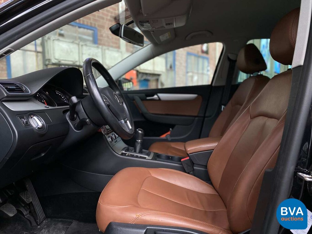 Volkswagen Passat 1.6 TDI BlueMotion Executive Edition 105pk 2014, 6-XHD-60