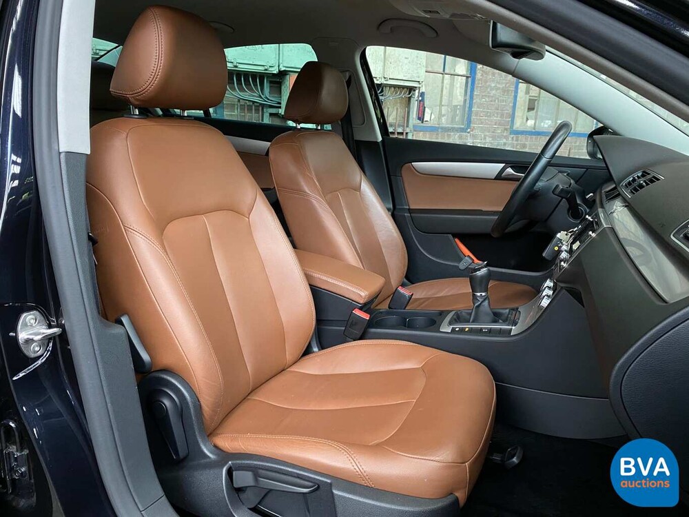 Volkswagen Passat 1.6 TDI BlueMotion Executive Edition 105pk 2014, 6-XHD-60