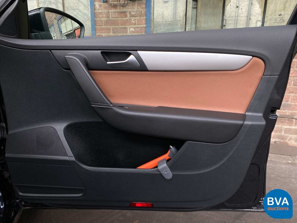 Volkswagen Passat 1.6 TDI BlueMotion Executive Edition 105pk 2014, 6-XHD-60