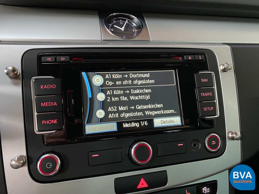 Volkswagen Passat 1.6 TDI BlueMotion Executive Edition 105pk 2014, 6-XHD-60