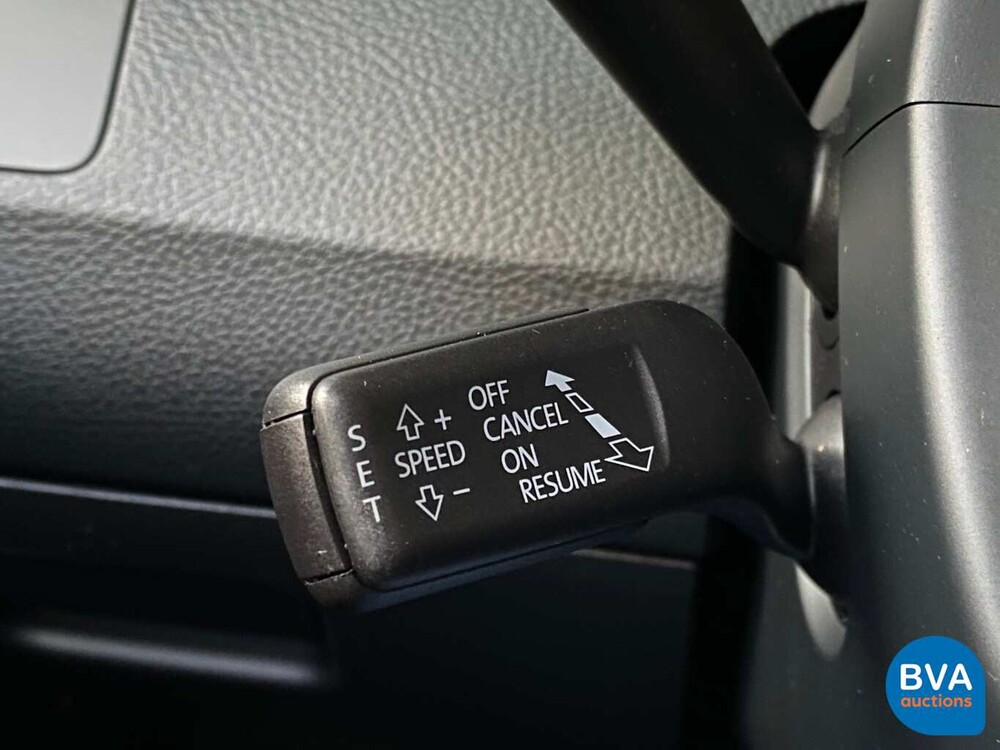 Volkswagen Passat 1.6 TDI BlueMotion Executive Edition 105pk 2014, 6-XHD-60