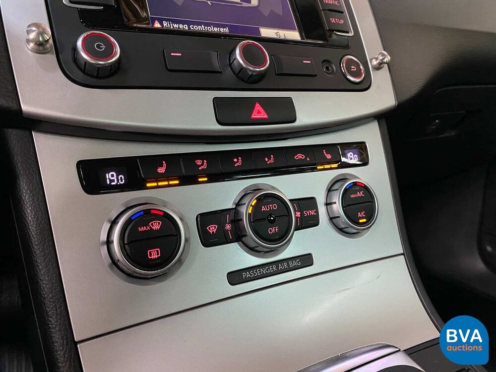 Volkswagen Passat 1.6 TDI BlueMotion Executive Edition 105pk 2014, 6-XHD-60