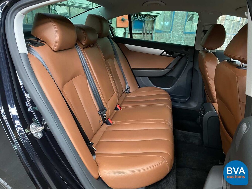 Volkswagen Passat 1.6 TDI BlueMotion Executive Edition 105pk 2014, 6-XHD-60