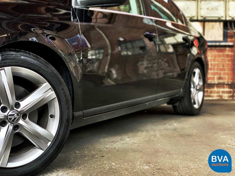 Volkswagen Passat 1.6 TDI BlueMotion Executive Edition 105pk 2014, 6-XHD-60