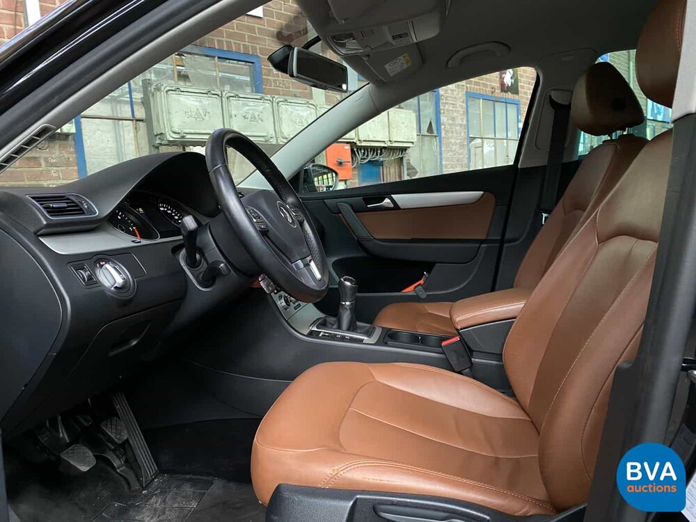 Volkswagen Passat 1.6 TDI BlueMotion Executive Edition 105pk 2014, 6-XHD-60
