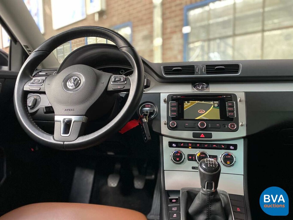 Volkswagen Passat 1.6 TDI BlueMotion Executive Edition 105pk 2014, 6-XHD-60