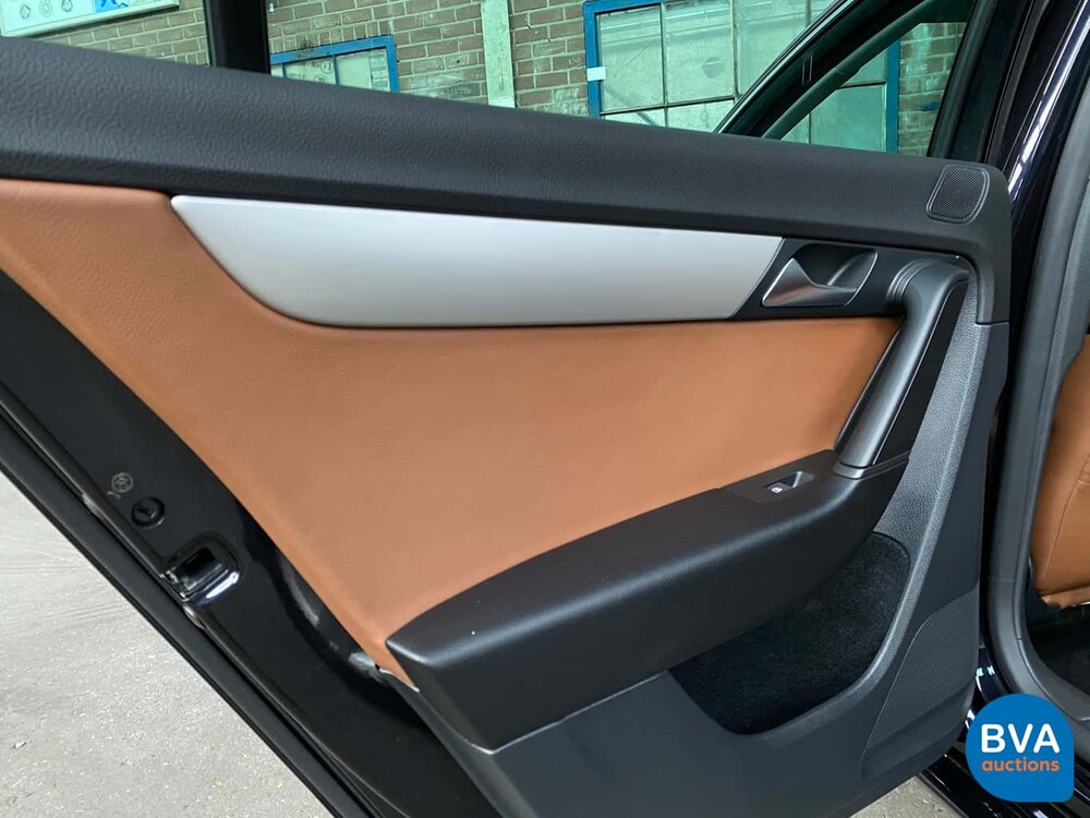 Volkswagen Passat 1.6 TDI BlueMotion Executive Edition 105pk 2014, 6-XHD-60