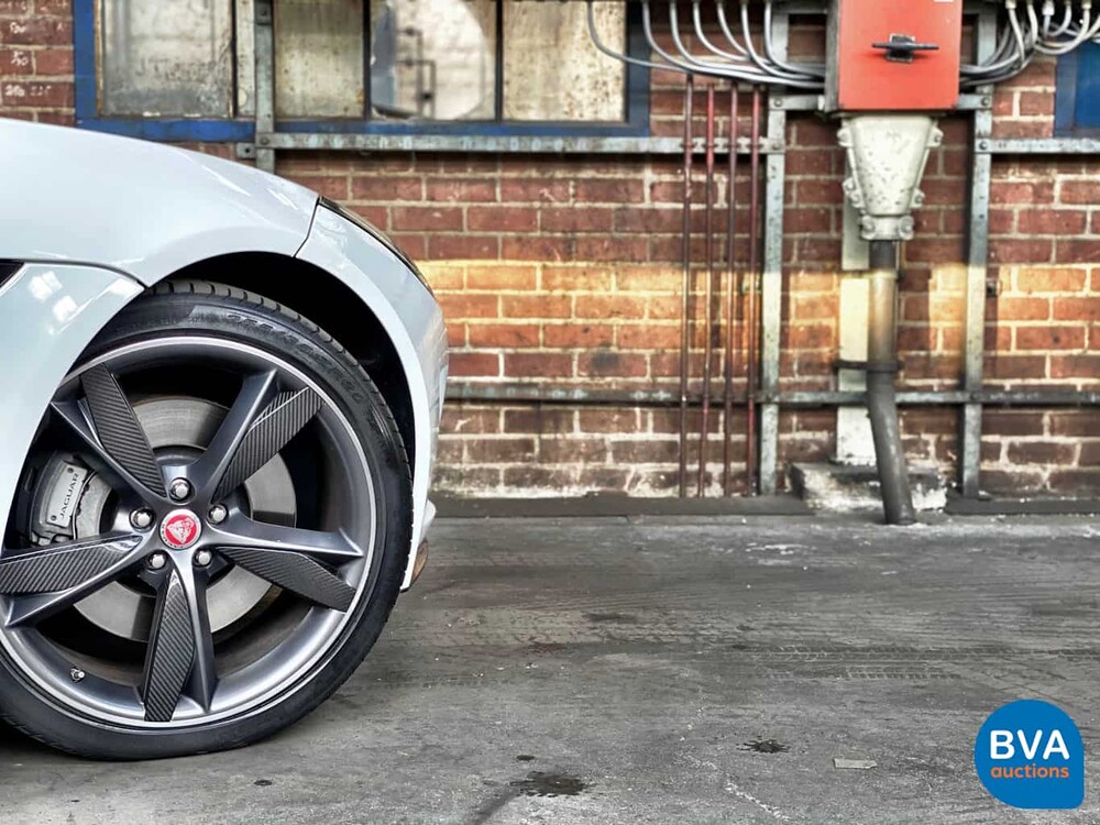 Jaguar F-Type 3.0 V6 Coupé 340pk 2017, PD-713-N