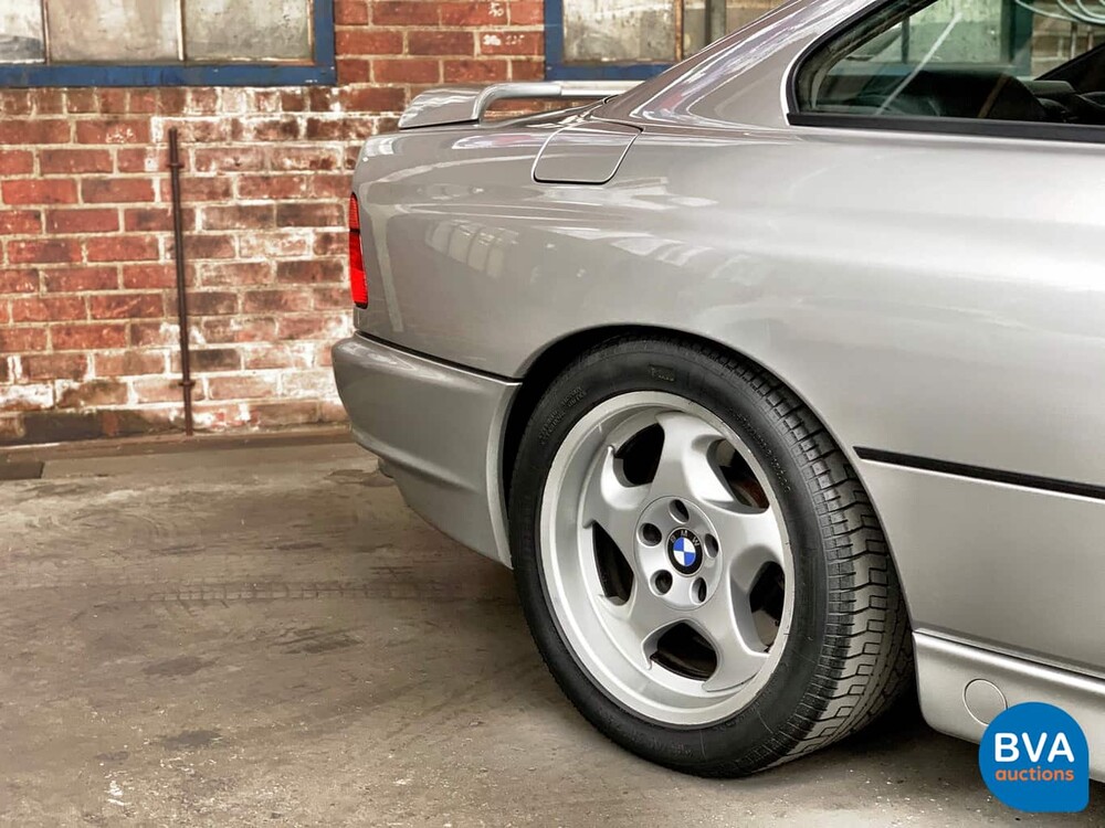 BMW 850CSi M8 5.6 V12 1993 Sterlingsilber -82.000km-