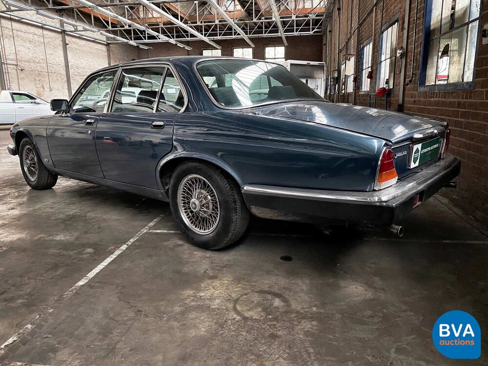 Jaguar XJ12 5.3 V12 HE 295pk 1983, 38-HK-PT