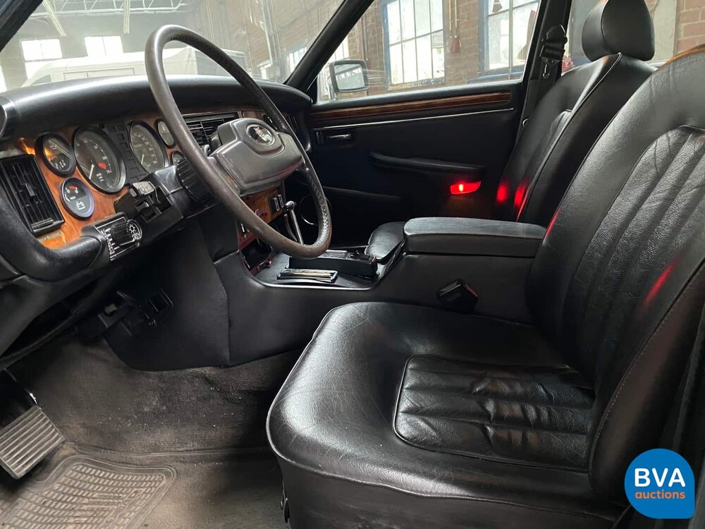 Jaguar XJ12 5.3 V12 HE 295pk 1983, 38-HK-PT