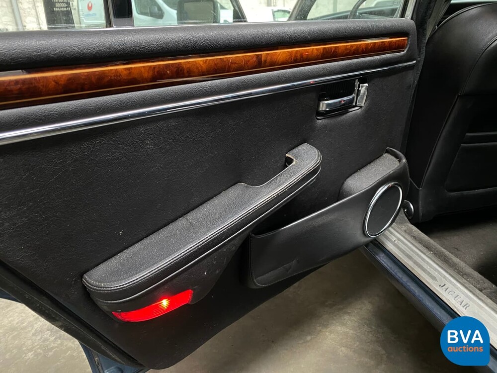 Jaguar XJ12 5.3 V12 HE 295pk 1983, 38-HK-PT