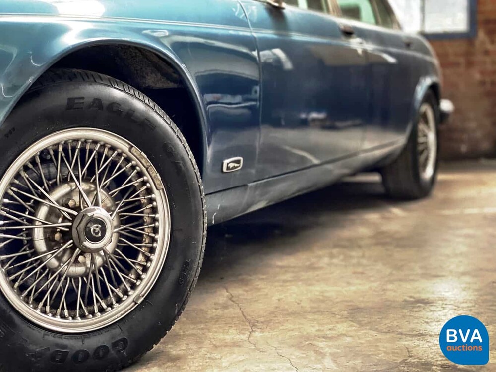Jaguar XJ12 5.3 V12 HE 295pk 1983, 38-HK-PT