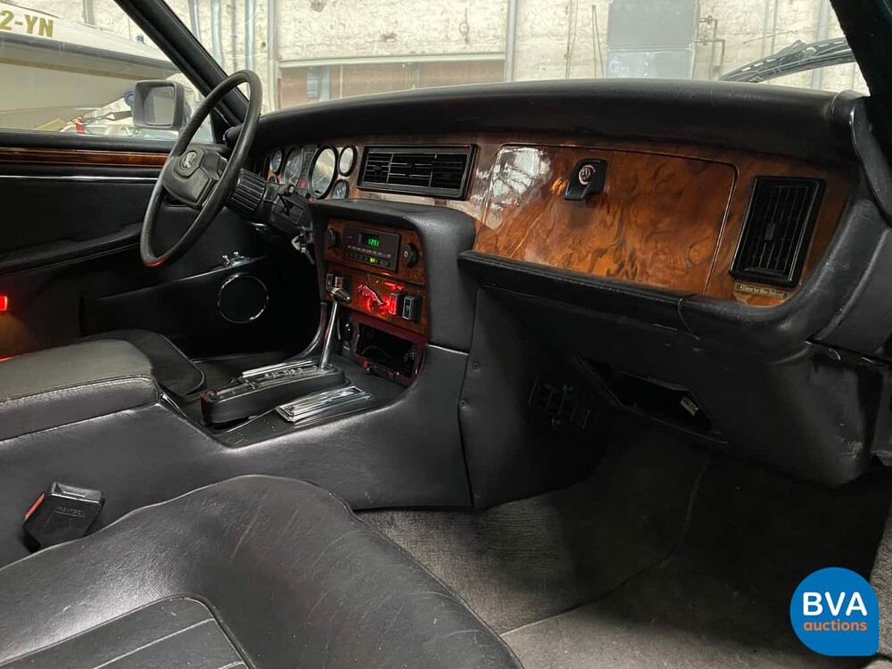 Jaguar XJ12 5.3 V12 HE 295pk 1983, 38-HK-PT