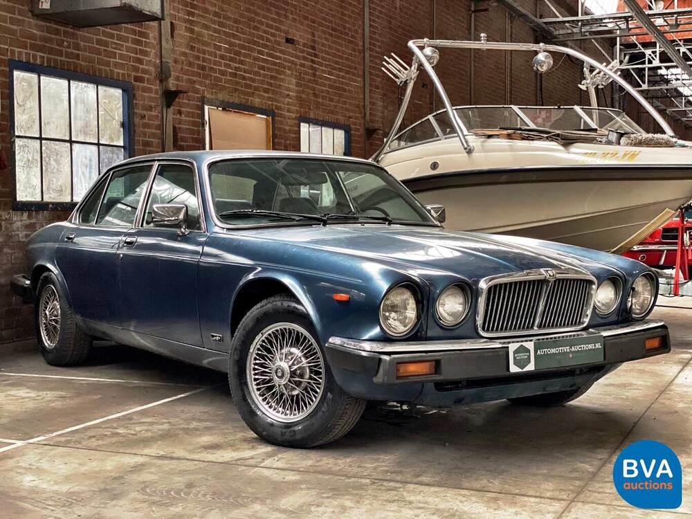 Jaguar XJ12 5.3 V12 HE 295pk 1983, 38-HK-PT