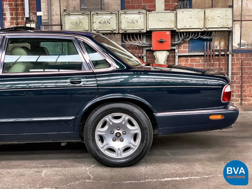 Jaguar XJ8 3.2 V8 237pk X308 2000