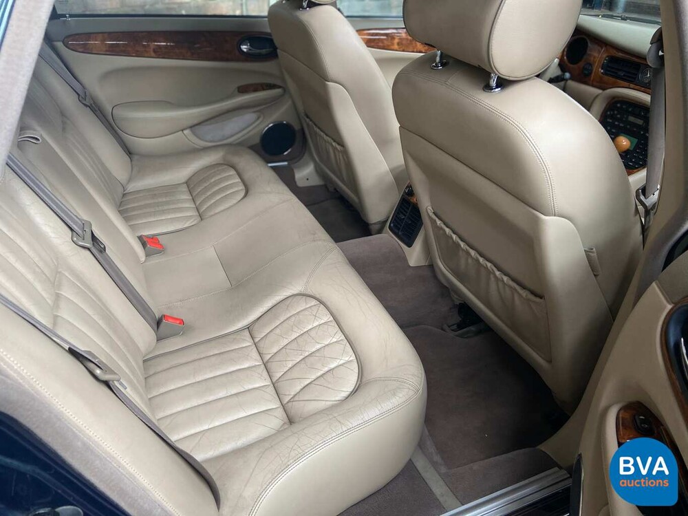 Jaguar XJ8 3.2 V8 237pk X308 2000