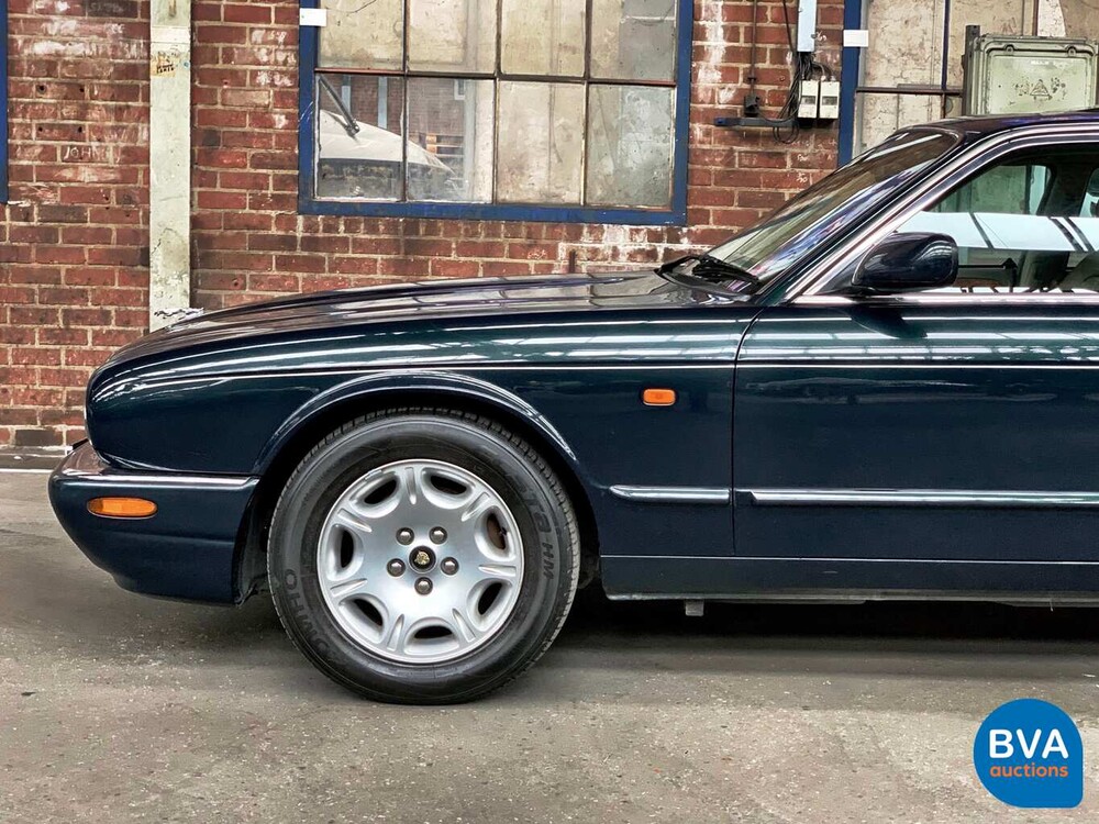 Jaguar XJ8 3.2 V8 237pk X308 2000