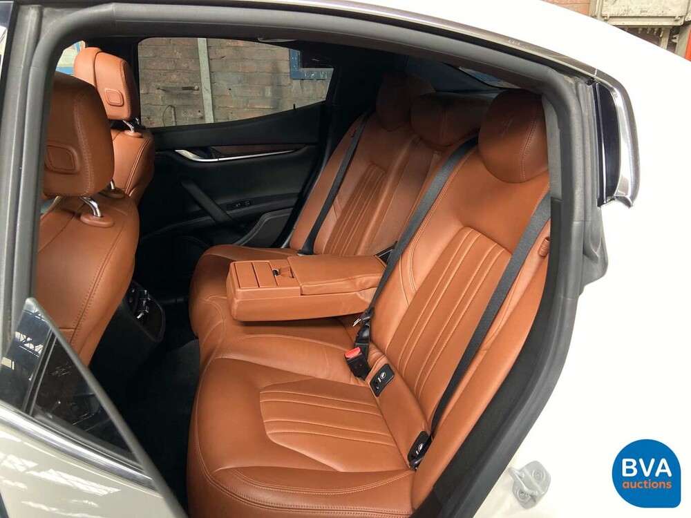 Maserati Ghibli 3.0 S Q4 410pk 2014, G-564-RZ