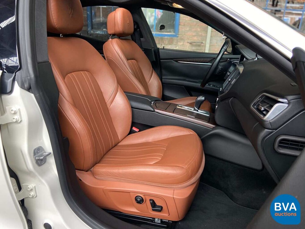 Maserati Ghibli 3.0 S Q4 410pk 2014, G-564-RZ