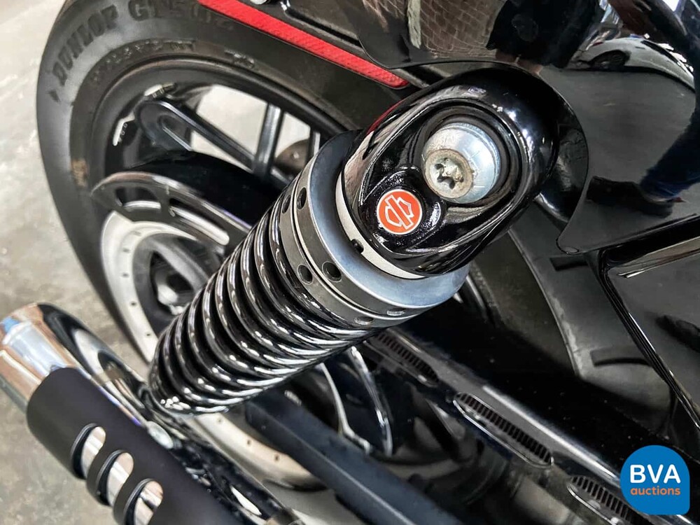 Harley Davidson Chopper XL 1200CV Roadster 2016 CAFE-RACER, 90-MJ-PP.