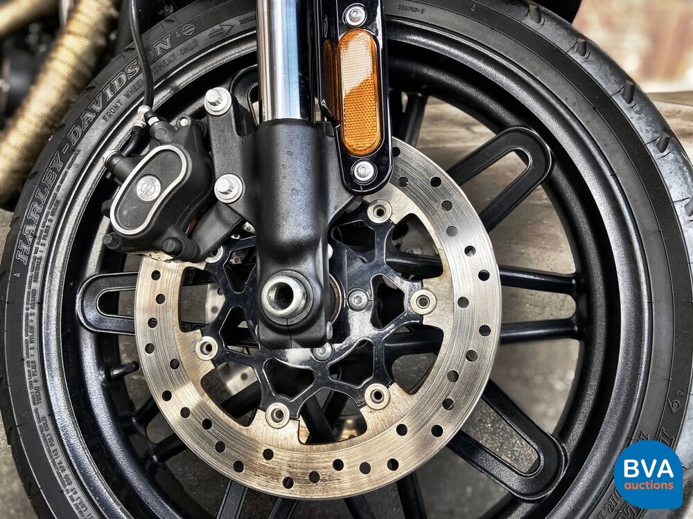 Harley Davidson Chopper XL 1200CV Roadster 2016 CAFE-RACER, 90-MJ-PP.