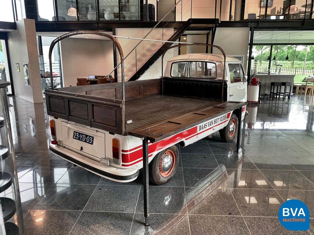 Volkswagen Foodtruck T2 1974, 23-YD-03.