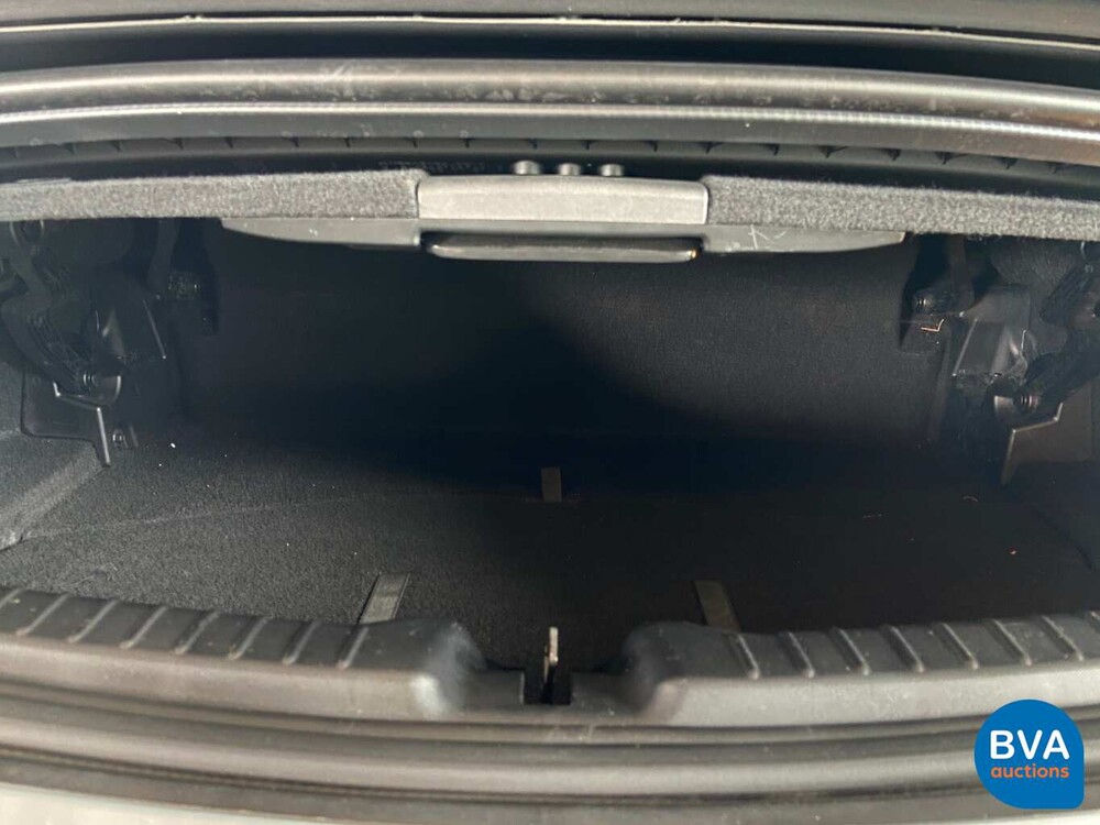 Mercedes-Benz SLK55 AMG 5.5 V8 421pk 2013, TP-585-N