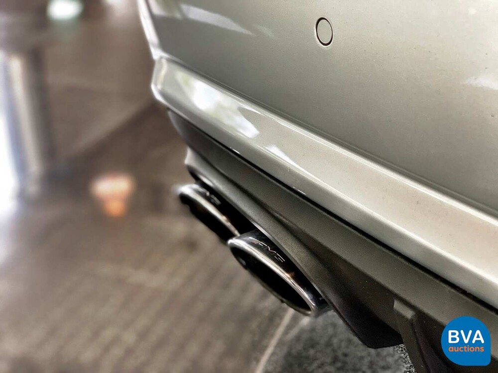 Mercedes-Benz SLK55 AMG 5.5 V8 421pk 2013, TP-585-N