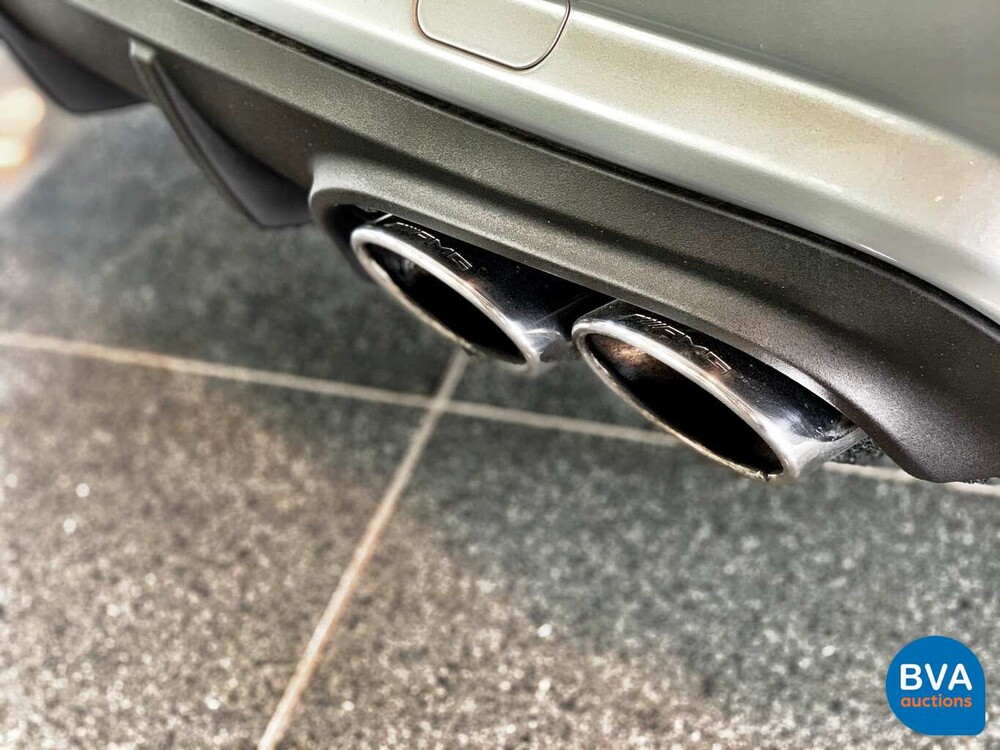 Mercedes-Benz SLK55 AMG 5.5 V8 421pk 2013, TP-585-N