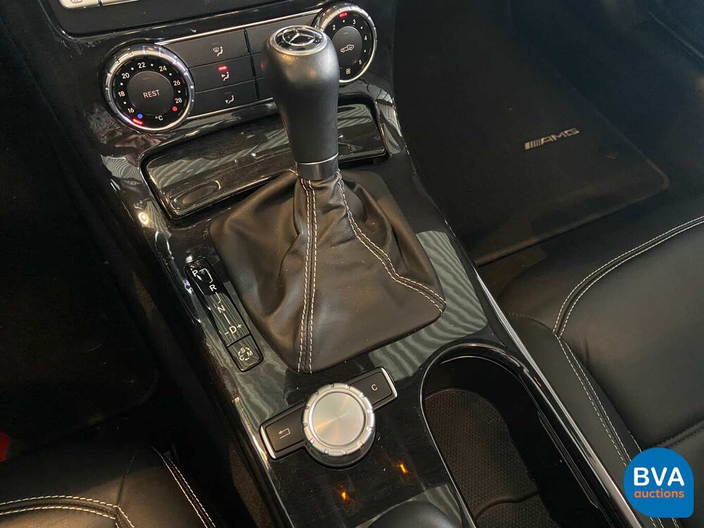 Mercedes-Benz SLK55 AMG 5.5 V8 421pk 2013, TP-585-N