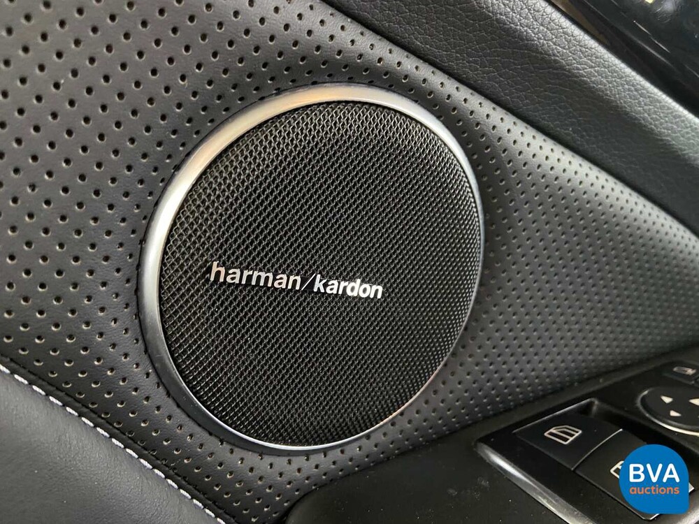 Mercedes-Benz SLK55 AMG 5.5 V8 421pk 2013, TP-585-N