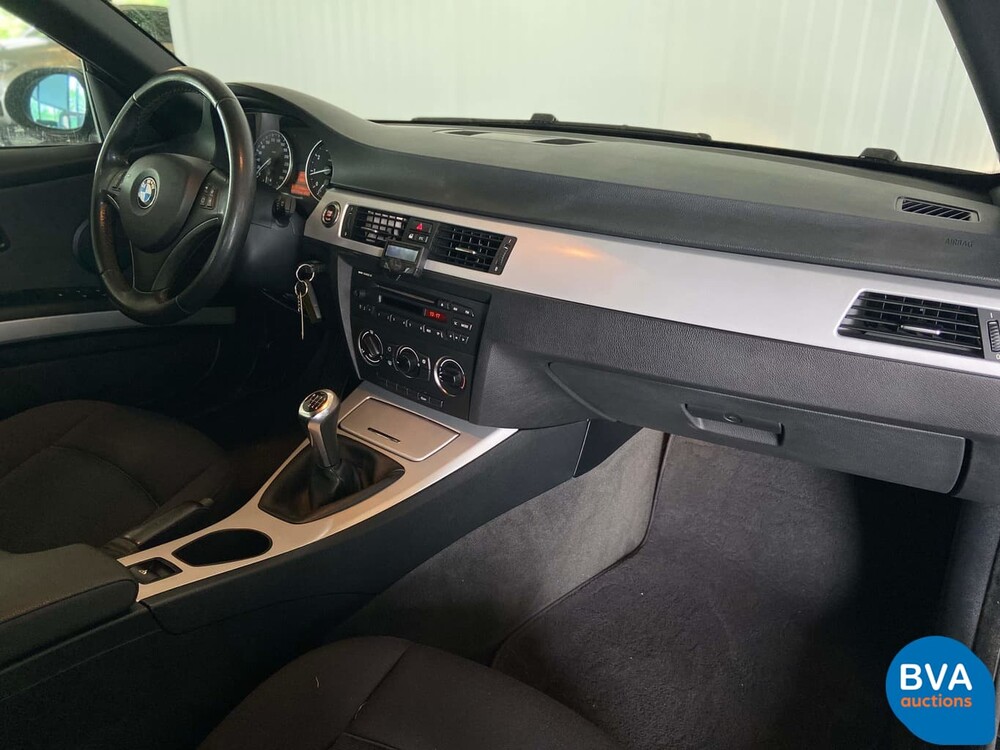 BMW 320i Cabriolet 170 PS 3er E93 2007, 07-XS-JV.