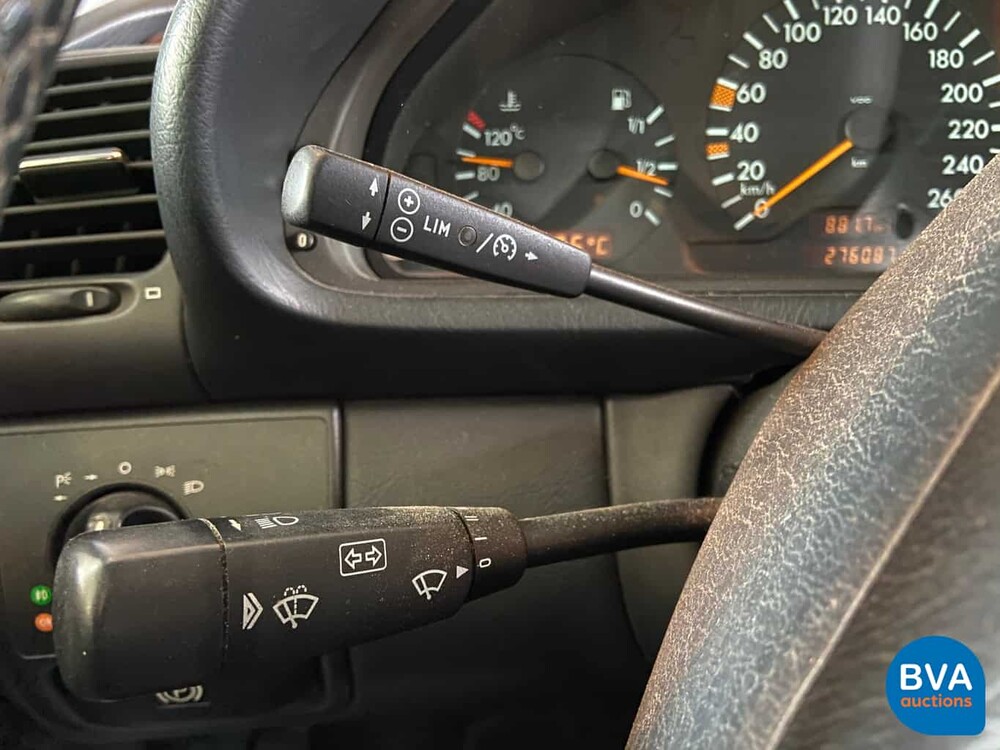 Mercedes-Benz CLK230 Kompressor Cabriolet 193 Stück 1999, 75-DD-DG.