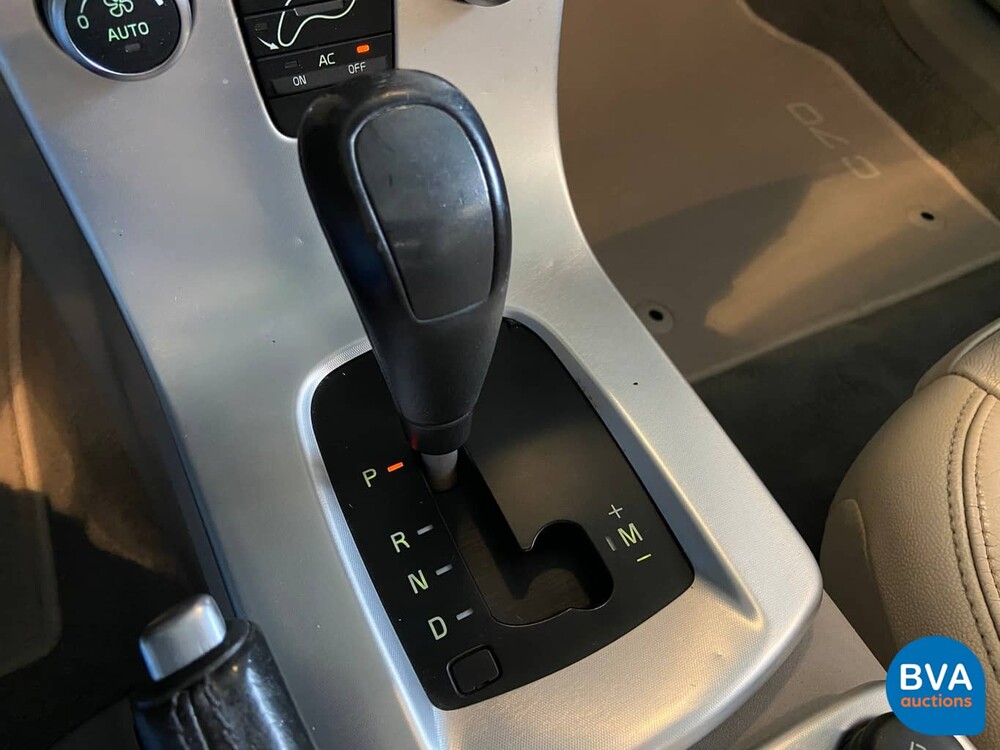 Volvo C70 cabriolet convertible 2010, ZT-750-S