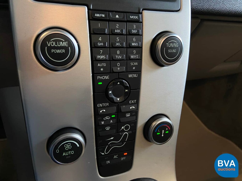 Volvo C70 cabriolet convertible 2010, ZT-750-S