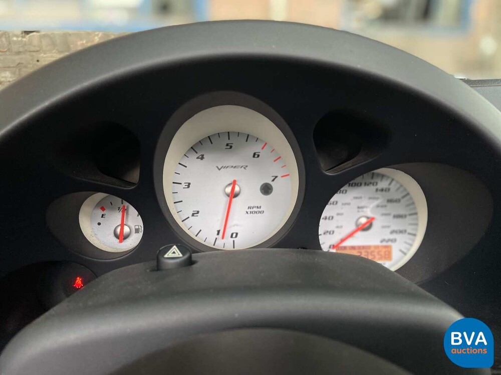 Dodge Viper SRT-10 8.3 V10 506pk 2004, 12-SGT-9