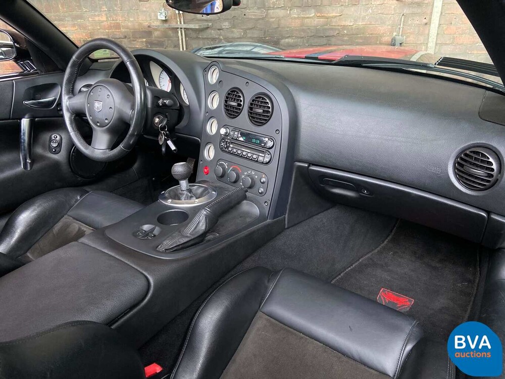 Dodge Viper SRT-10 8.3 V10 506pk 2004, 12-SGT-9