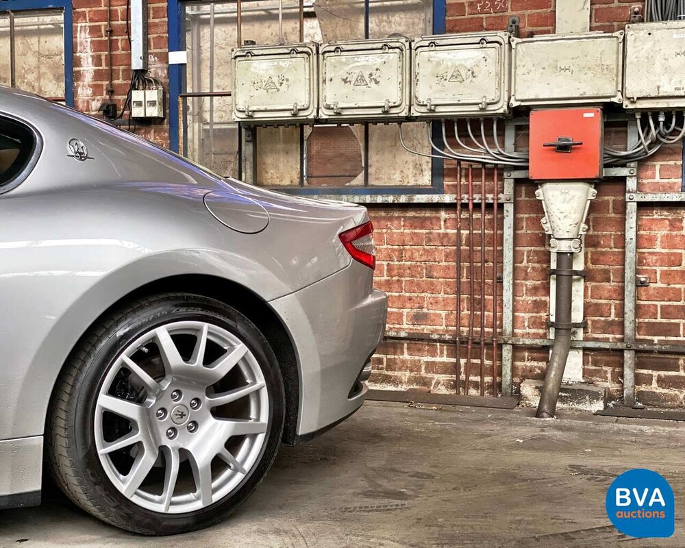 Maserati GranTurismo 4.2 V8 405pk 2008, 49-ZH-FS
