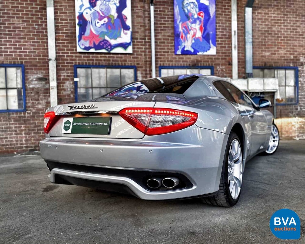 Maserati GranTurismo 4.2 V8 405pk 2008, 49-ZH-FS