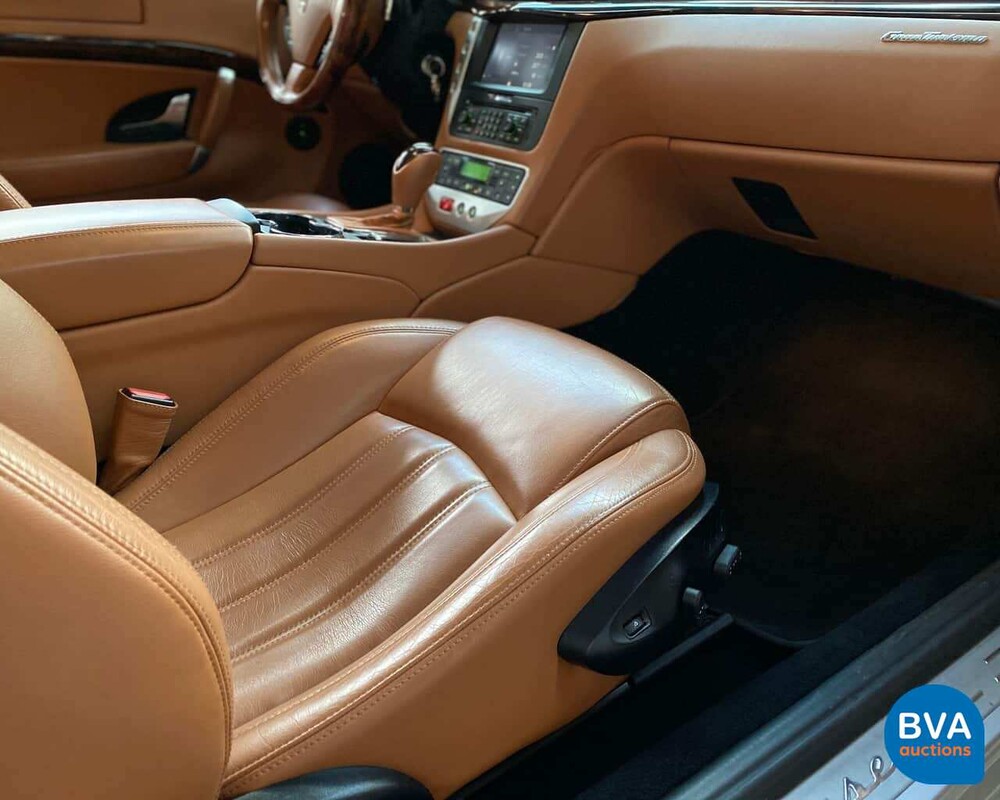 Maserati GranTurismo 4.2 V8 405pk 2008, 49-ZH-FS