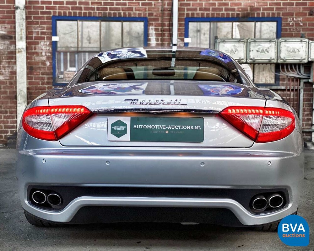 Maserati GranTurismo 4.2 V8 405pk 2008, 49-ZH-FS