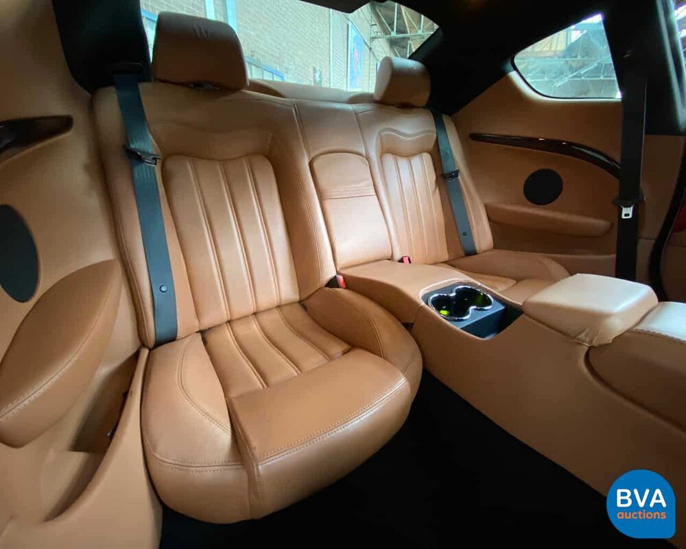 Maserati GranTurismo 4.2 V8 405pk 2008, 49-ZH-FS